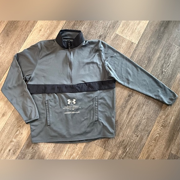 Under Armour Gray and Black Performance Jacket Half-Zip - Picture 1 of 4